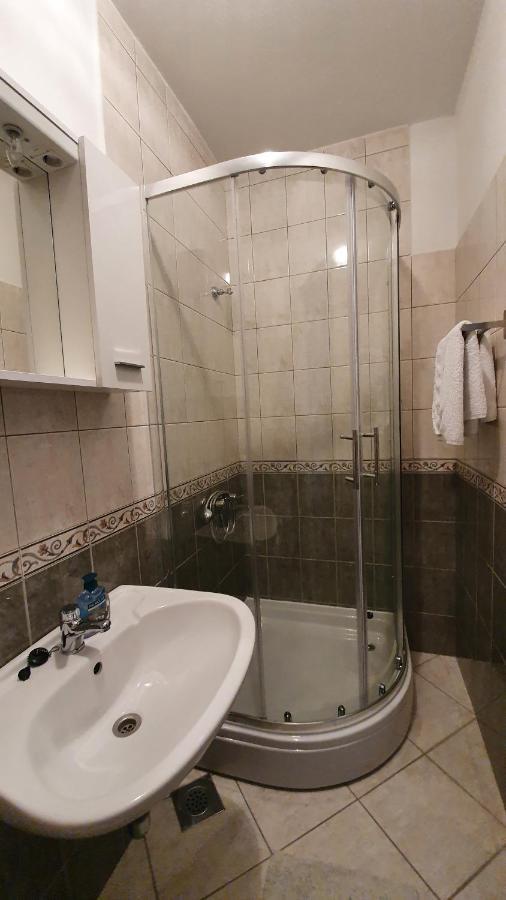 חוואר Apartman Filis מראה חיצוני תמונה